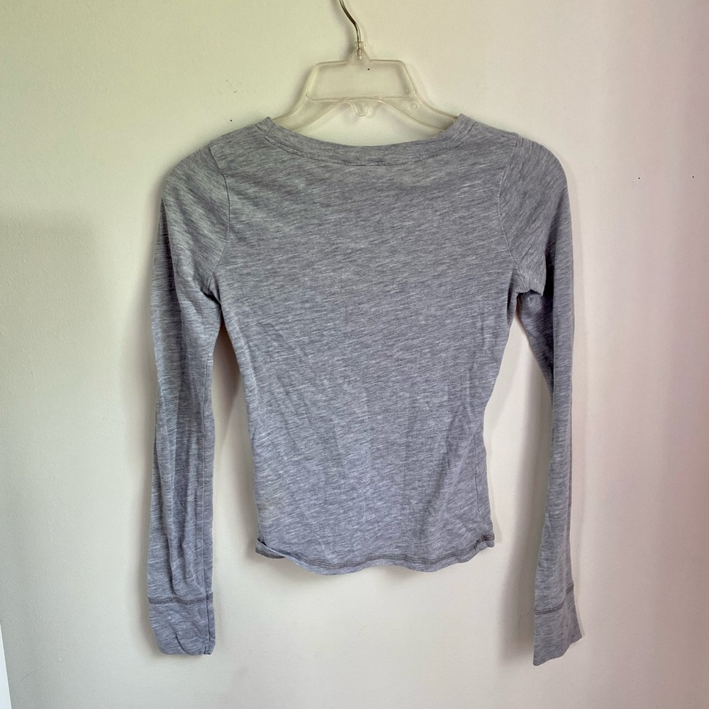 Abercrombie Kids Long Sleeve🤍 - Picture 2 of 5